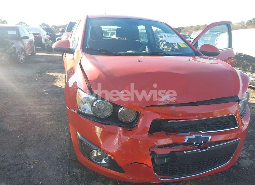 Photo 6 of 2012 Chevrolet Sonic 2LT (VIN 1G1JC6SH3C4217923)