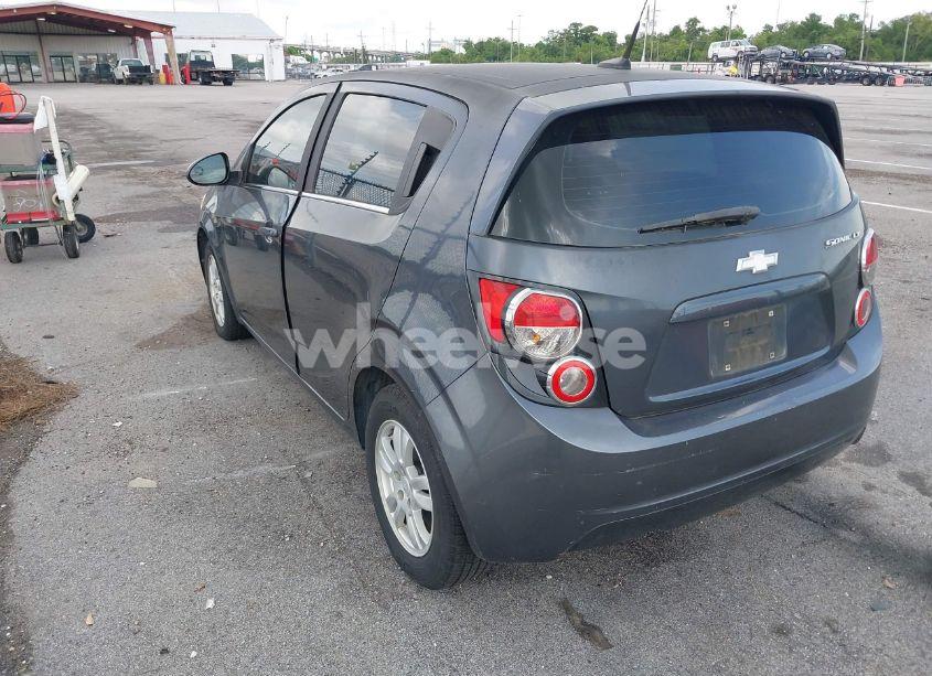 Photo 3 of 2013 Chevrolet Sonic LT AUTO (VIN 1G1JC6SH3D4184388)