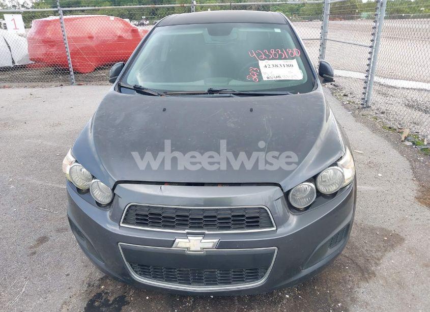 Photo 6 of 2013 Chevrolet Sonic LT AUTO (VIN 1G1JC6SH3D4184388)