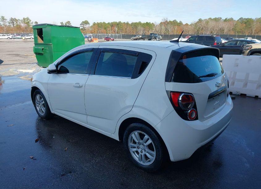 Photo 3 of 2014 Chevrolet Sonic LT AUTO (VIN 1G1JC6SH3E4103441)