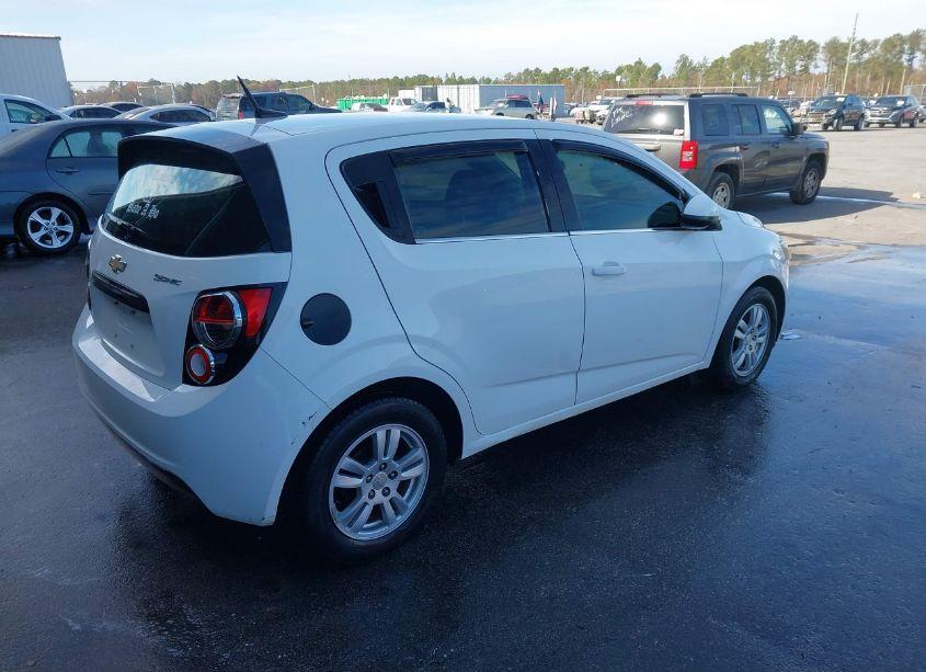 Photo 4 of 2014 Chevrolet Sonic LT AUTO (VIN 1G1JC6SH3E4103441)