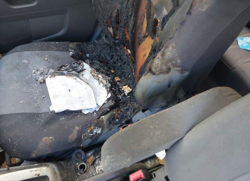 Photo 6 of 2014 Chevrolet Sonic LT AUTO (VIN 1G1JC6SH3E4217634)