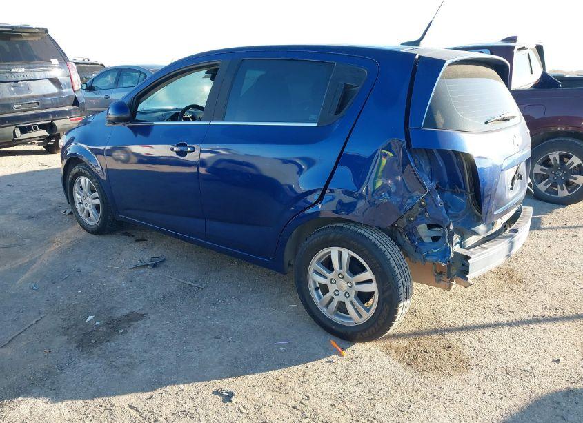 Photo 3 of 2014 Chevrolet Sonic LT AUTO (VIN 1G1JC6SH3E4229556)