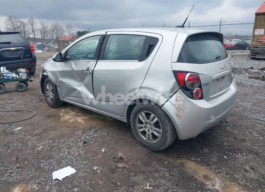 Photo 3 of 2014 Chevrolet Sonic LT AUTO (VIN 1G1JC6SH3E4234286)