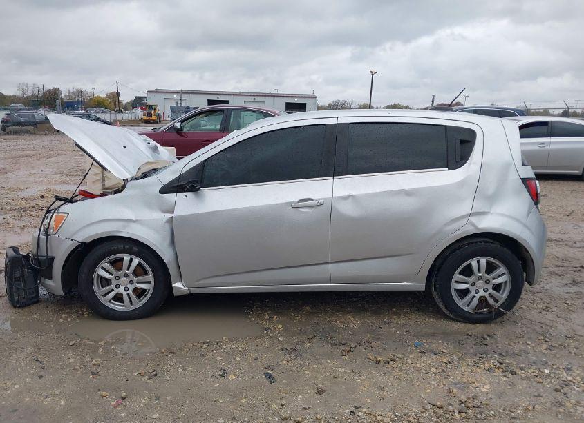 Photo 14 of 2015 Chevrolet Sonic LT AUTO (VIN 1G1JC6SH3F4123352)