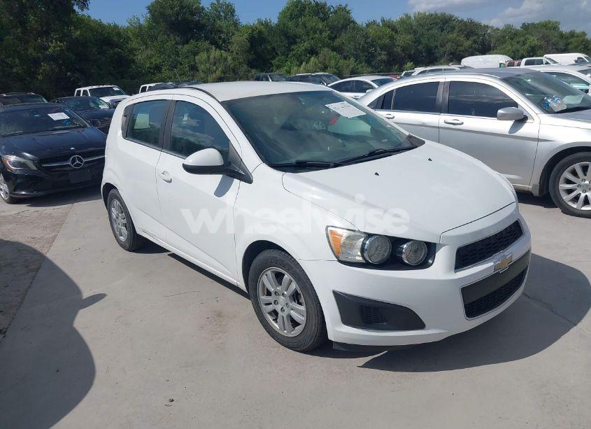 2015 Chevrolet Sonic LT AUTO (VIN 1G1JC6SH3F4124050) main photo