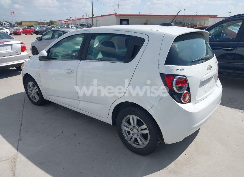 Photo 3 of 2015 Chevrolet Sonic LT AUTO (VIN 1G1JC6SH3F4124050)