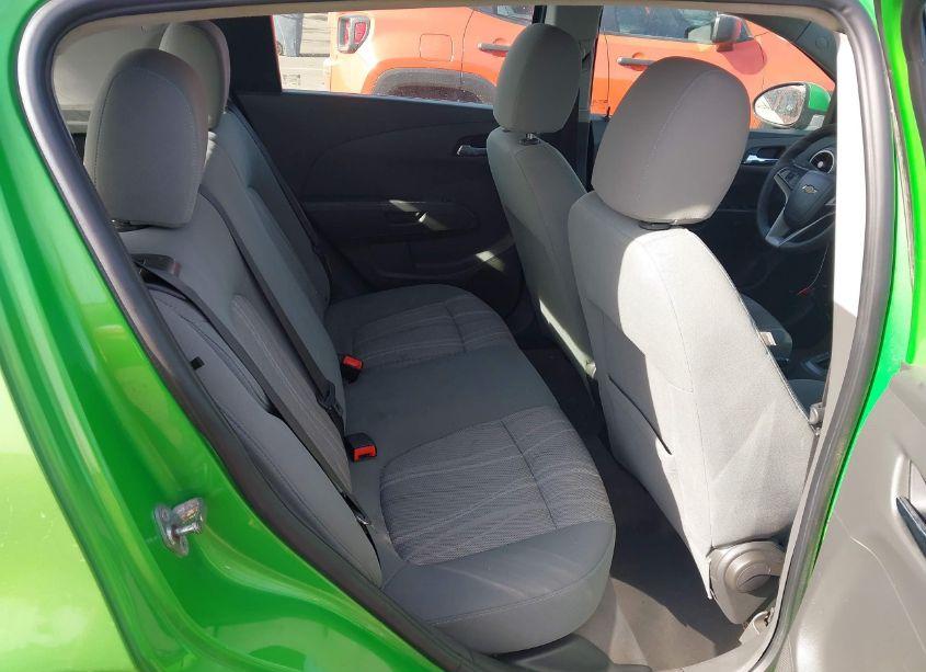 Photo 8 of 2015 Chevrolet Sonic LT AUTO (VIN 1G1JC6SH3F4154312)
