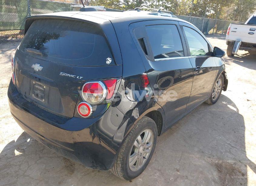 Photo 4 of 2016 Chevrolet Sonic LT AUTO (VIN 1G1JC6SH3G4109548)