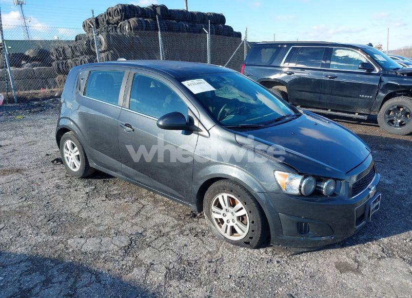 2016 Chevrolet Sonic LT AUTO (VIN 1G1JC6SH3G4160693) main photo