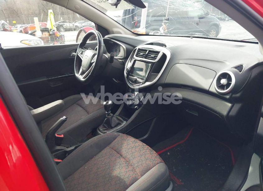 Photo 5 of 2018 Chevrolet Sonic LT MANUAL (VIN 1G1JC6SH3J4128155)