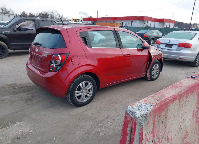 Photo 4 of 2012 Chevrolet Sonic 2LT (VIN 1G1JC6SH4C4117832)