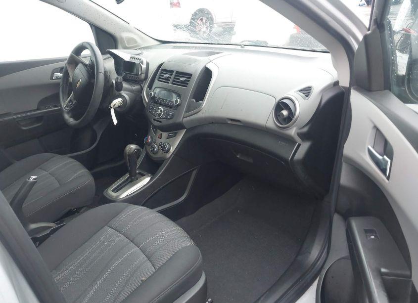 Photo 5 of 2012 Chevrolet Sonic 2LT (VIN 1G1JC6SH4C4168358)