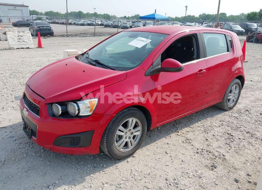 Photo 2 of 2013 Chevrolet Sonic LT AUTO (VIN 1G1JC6SH4D4119565)