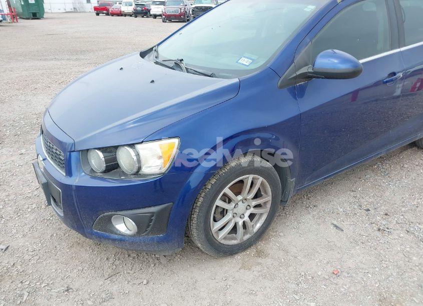 Photo 6 of 2014 Chevrolet Sonic LT AUTO (VIN 1G1JC6SH4E4103920)