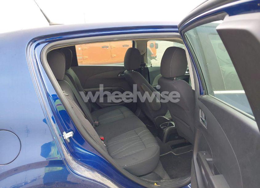 Photo 8 of 2014 Chevrolet Sonic LT AUTO (VIN 1G1JC6SH4E4103920)