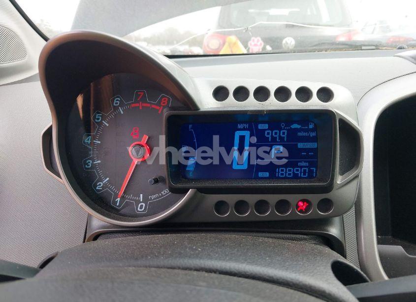 Photo 7 of 2015 Chevrolet Sonic LT AUTO (VIN 1G1JC6SH4F4150804)