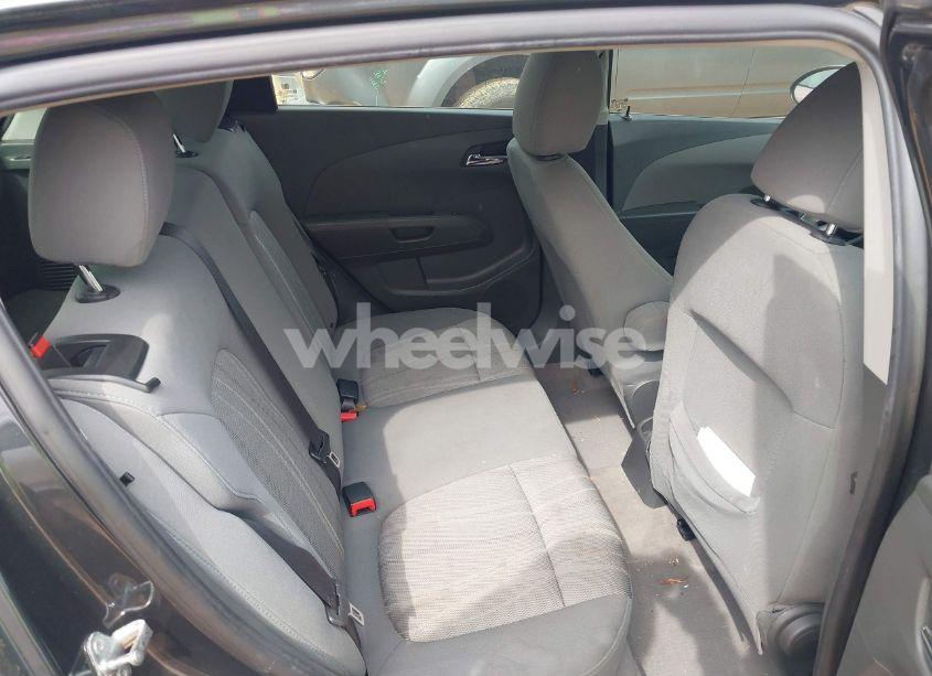 Photo 8 of 2015 Chevrolet Sonic LT AUTO (VIN 1G1JC6SH4F4150804)