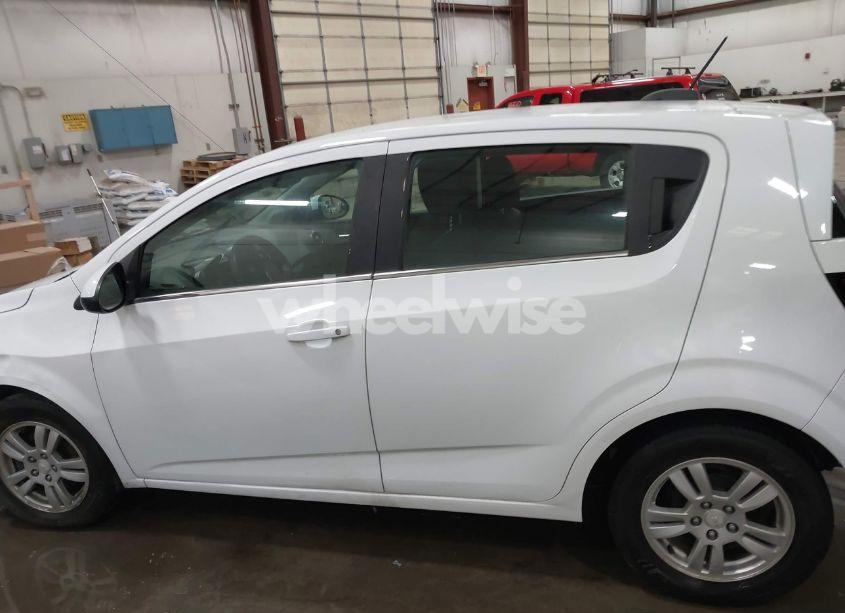 Photo 14 of 2015 Chevrolet Sonic LT AUTO (VIN 1G1JC6SH4F4151872)