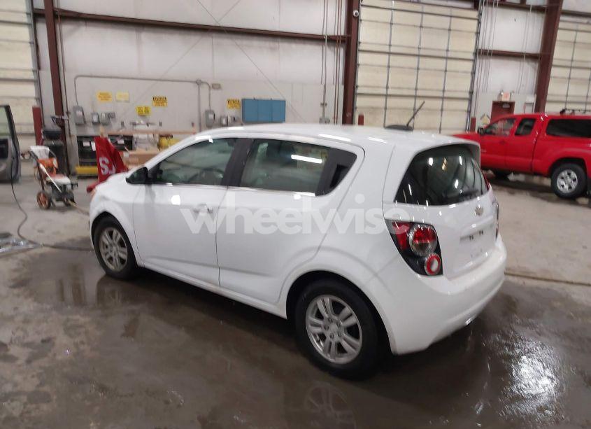 Photo 3 of 2015 Chevrolet Sonic LT AUTO (VIN 1G1JC6SH4F4151872)