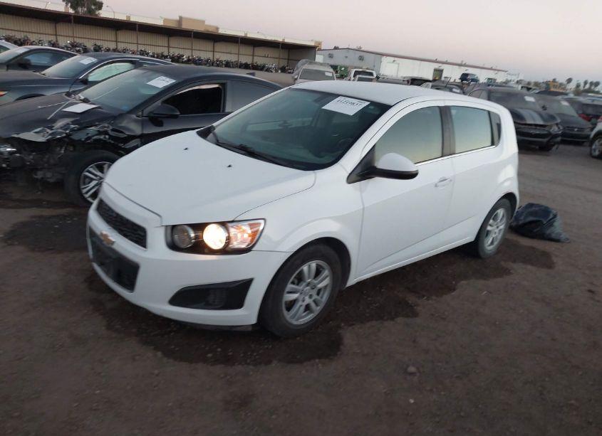 Photo 2 of 2015 Chevrolet Sonic LT AUTO (VIN 1G1JC6SH4F4164279)