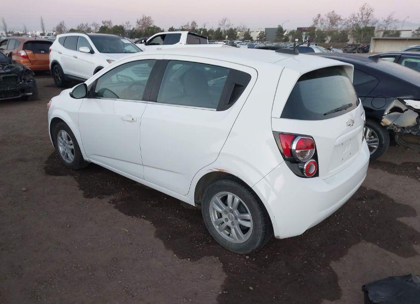 Photo 3 of 2015 Chevrolet Sonic LT AUTO (VIN 1G1JC6SH4F4164279)