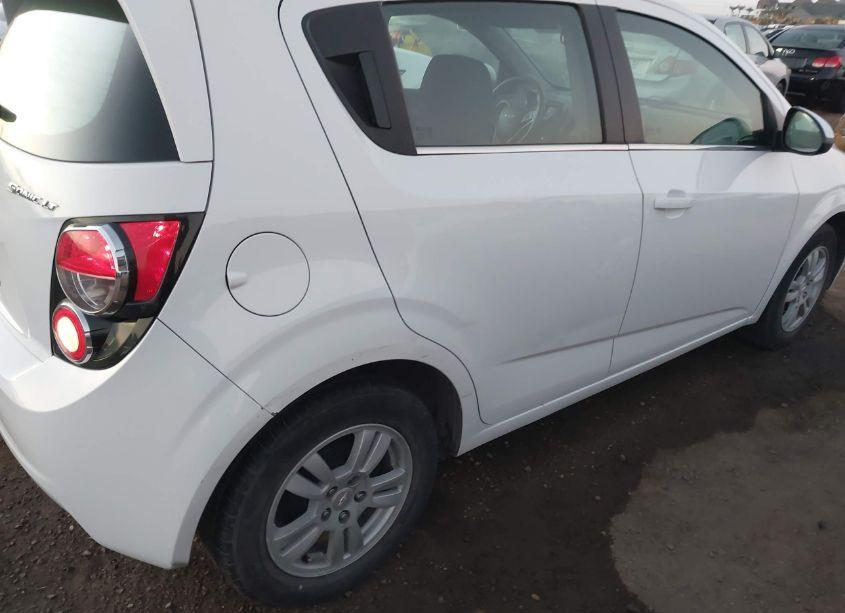 Photo 6 of 2015 Chevrolet Sonic LT AUTO (VIN 1G1JC6SH4F4164279)