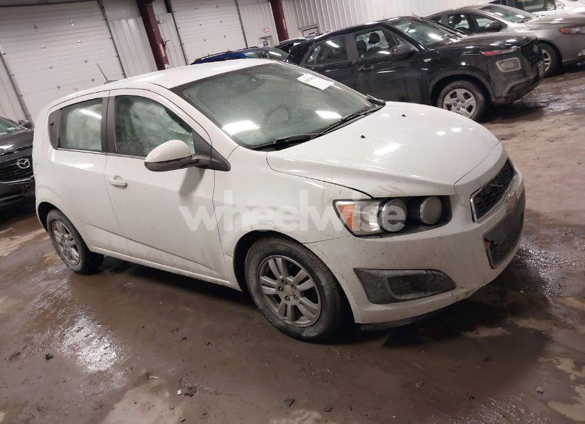 2016 Chevrolet Sonic LT AUTO (VIN 1G1JC6SH4G4115875) main photo