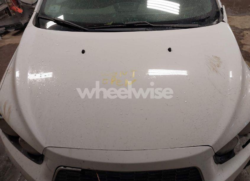 Photo 10 of 2016 Chevrolet Sonic LT AUTO (VIN 1G1JC6SH4G4115875)