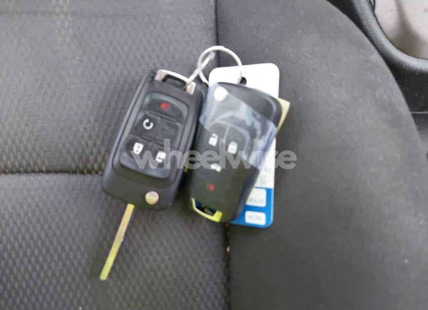 Photo 11 of 2012 Chevrolet Sonic 2LT (VIN 1G1JC6SH5C4151939)