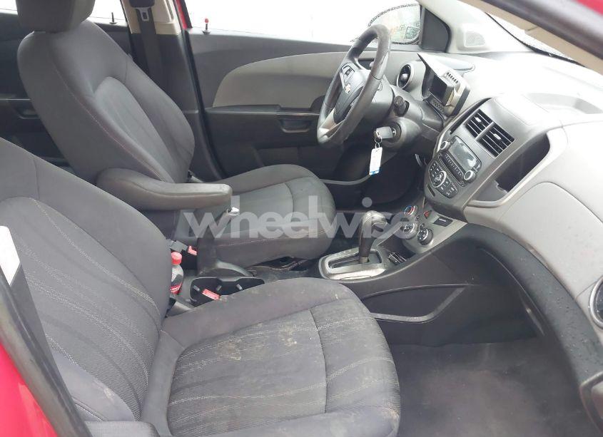 Photo 5 of 2012 Chevrolet Sonic 2LT (VIN 1G1JC6SH5C4151939)