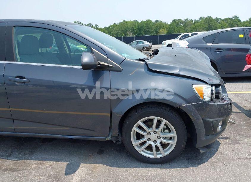 Photo 12 of 2013 Chevrolet Sonic LT AUTO (VIN 1G1JC6SH5D4213115)