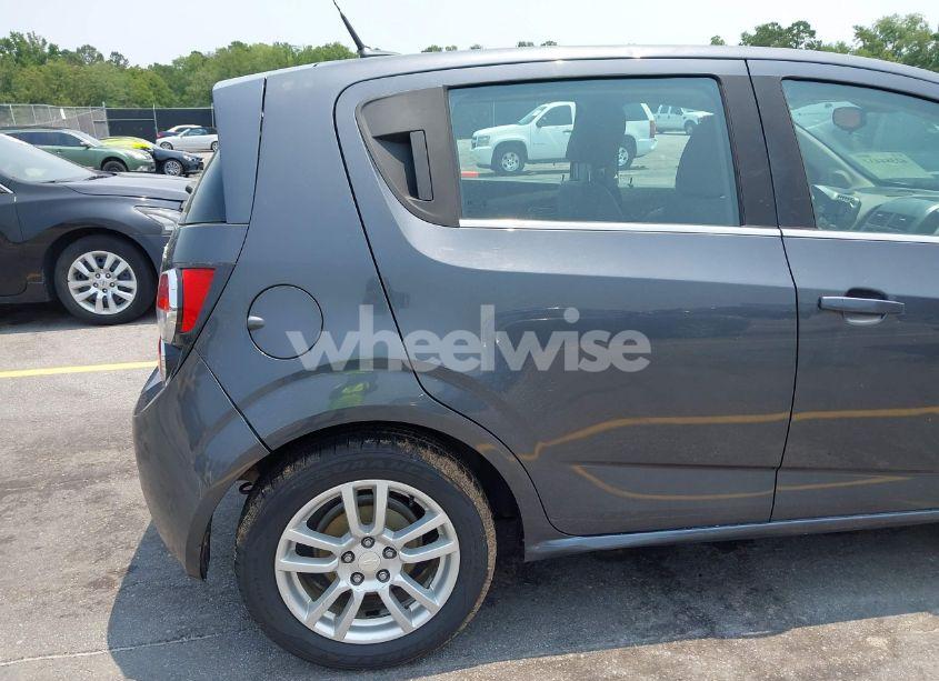 Photo 14 of 2013 Chevrolet Sonic LT AUTO (VIN 1G1JC6SH5D4213115)