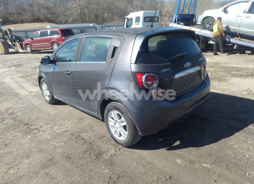Photo 3 of 2013 Chevrolet Sonic LT AUTO (VIN 1G1JC6SH5D4220307)