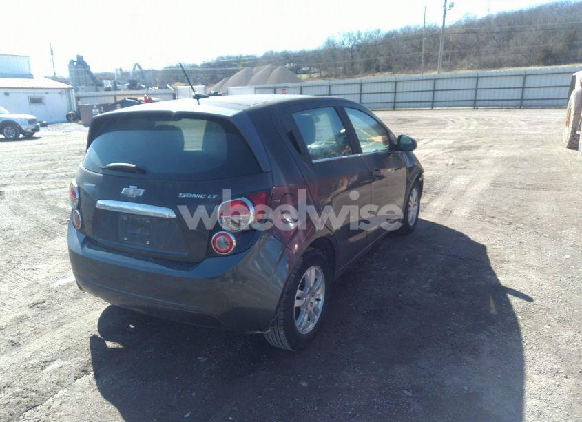 Photo 4 of 2013 Chevrolet Sonic LT AUTO (VIN 1G1JC6SH5D4220307)