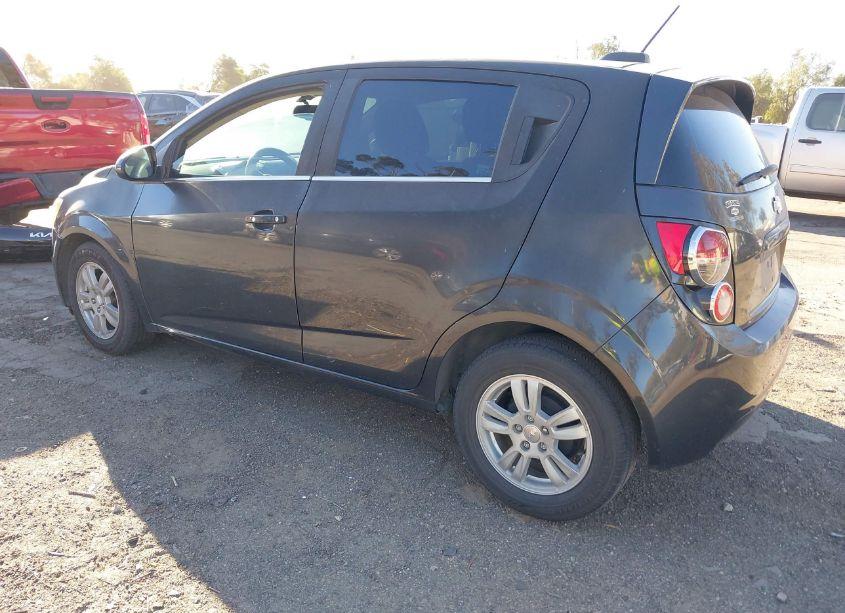 Photo 3 of 2015 Chevrolet Sonic LT AUTO (VIN 1G1JC6SH5F4102311)