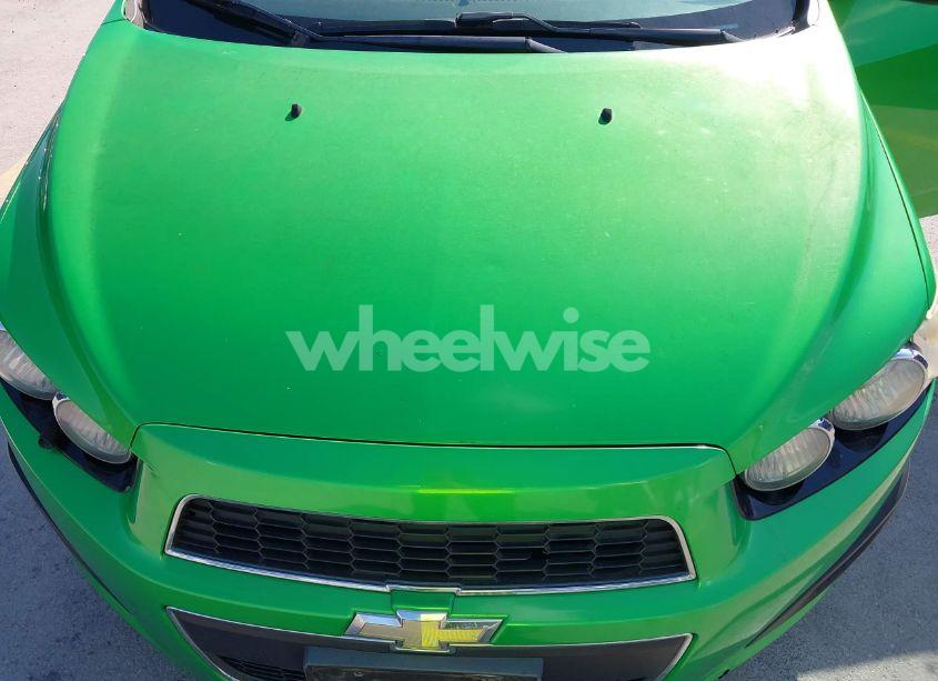 Photo 6 of 2015 Chevrolet Sonic LT AUTO (VIN 1G1JC6SH5F4135518)