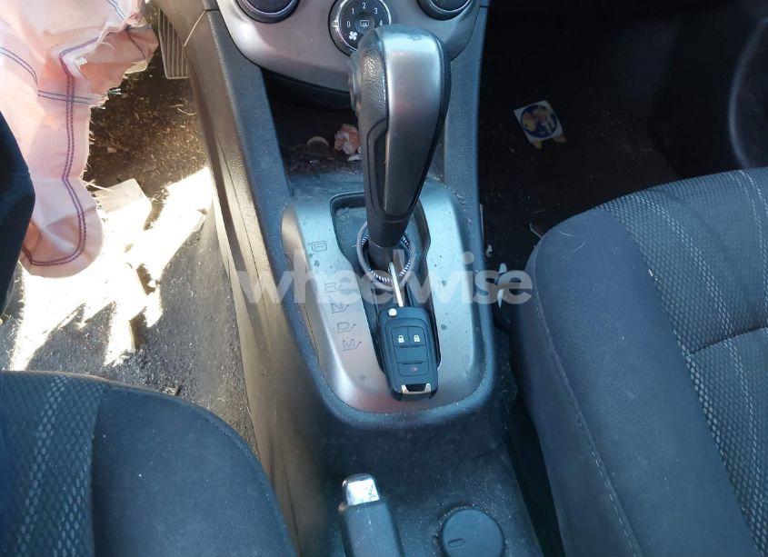 Photo 11 of 2015 Chevrolet Sonic LT AUTO (VIN 1G1JC6SH5F4192995)