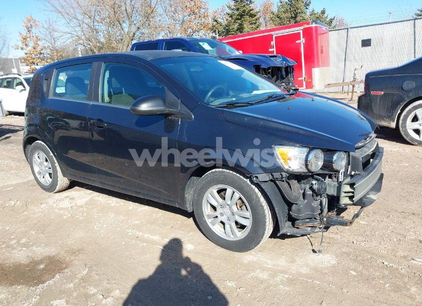 2015 Chevrolet Sonic LT AUTO (VIN 1G1JC6SH5F4215076) main photo