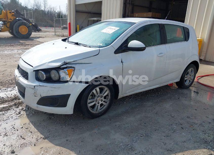 Photo 2 of 2012 Chevrolet Sonic 2LT (VIN 1G1JC6SH6C4104547)