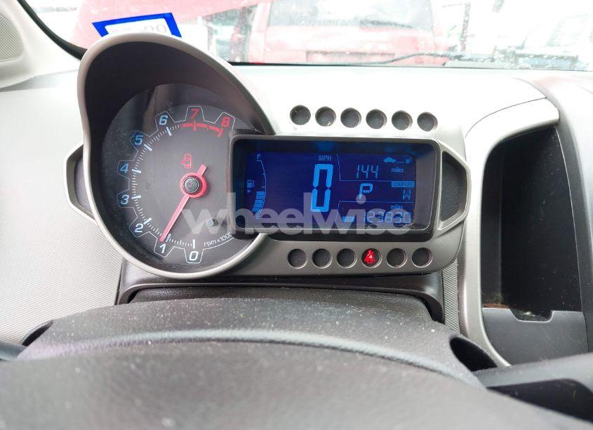 Photo 7 of 2013 Chevrolet Sonic LT AUTO (VIN 1G1JC6SH6D4194073)