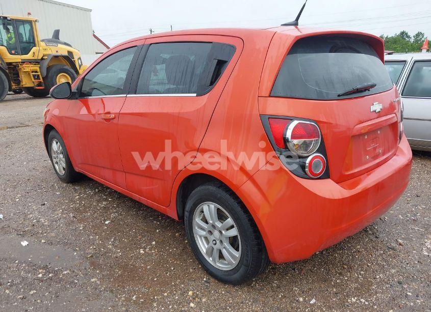 Photo 3 of 2013 Chevrolet Sonic LT AUTO (VIN 1G1JC6SH6D4216850)