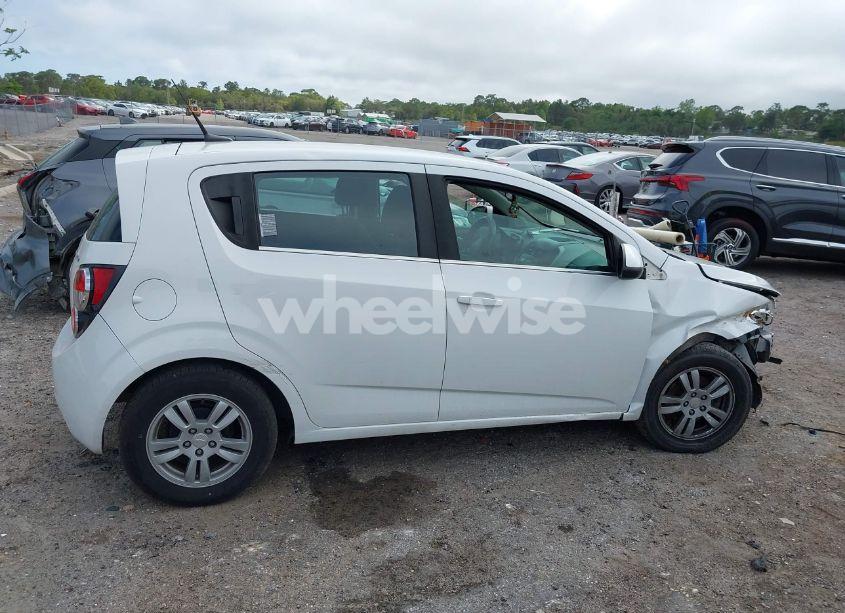 Photo 13 of 2014 Chevrolet Sonic LT AUTO (VIN 1G1JC6SH6E4192423)