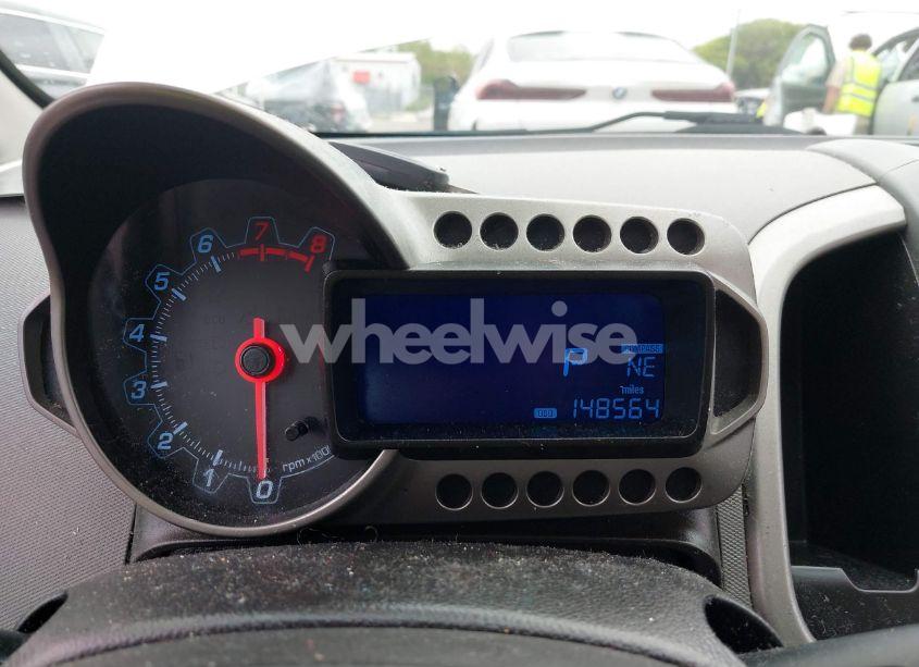 Photo 7 of 2014 Chevrolet Sonic LT AUTO (VIN 1G1JC6SH6E4192423)