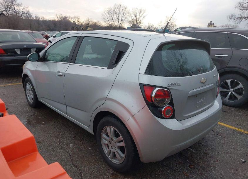 Photo 3 of 2014 Chevrolet Sonic LT AUTO (VIN 1G1JC6SH6E4207390)