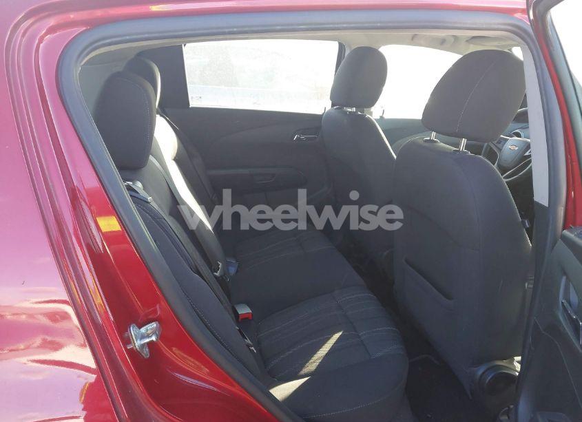 Photo 7 of 2014 Chevrolet Sonic LT AUTO (VIN 1G1JC6SH6E4215294)