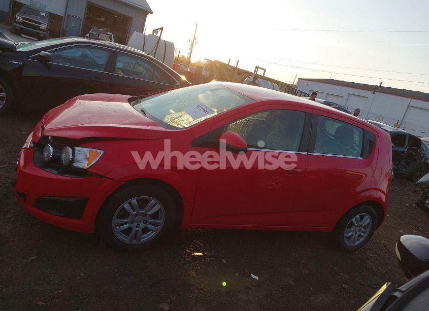Photo 14 of 2015 Chevrolet Sonic LT AUTO (VIN 1G1JC6SH6F4131347)