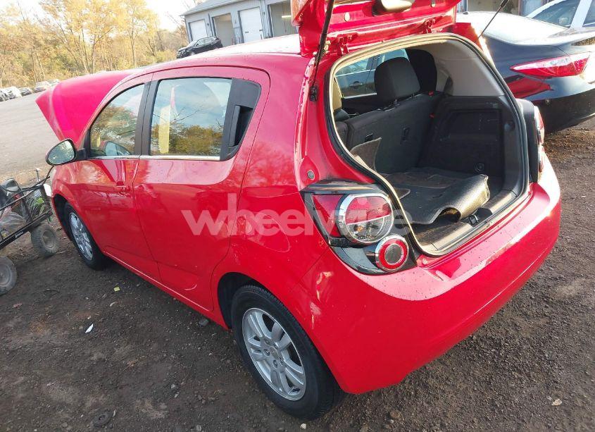 Photo 3 of 2015 Chevrolet Sonic LT AUTO (VIN 1G1JC6SH6F4131347)