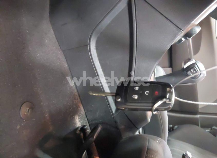 Photo 11 of 2015 Chevrolet Sonic LT AUTO (VIN 1G1JC6SH6F4153588)