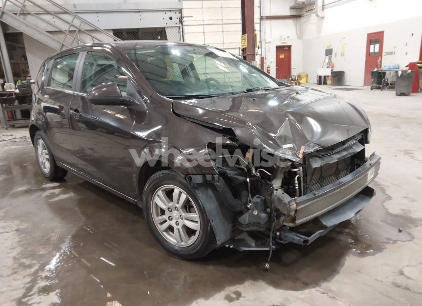 Photo 19 of 2015 Chevrolet Sonic LT AUTO (VIN 1G1JC6SH6F4153588)